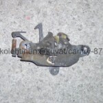 Toyota Camry 1986 - 1991 konepellin lukko