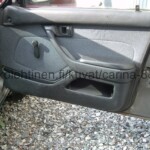 Toyota Carina II hanttimiehen eli oikean etuoven harmaa veivilasillisen ovipahvi