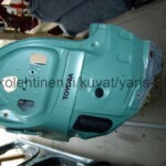 Toyota Yaris 1999 - 2005 japanilaisen 3-ovisen vasen kylki ja takanurkka