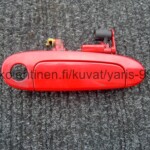 Toyota Yaris 1999 - 2005 punainen (3P0) oikean etuoven kahva ranskalaiseen, siisti