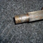 Toyota Yaris 2002 - 2005 ranskalaisen 1.3 litraisen vetoakselit ABS-jarrulliseen, kierteet kunnossa