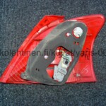 Toyota Yaris 2006 - 2008 mallinen vasen takavalo, tiiviste ja lamppujen kannat mukana