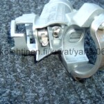 Toyota Yaris 2006 - 2008 1.3 litraisen 2SZ-FE -moottorin moottorin ohjausyksikkö, ajoneston lähetin, 2 avainta ja mukana myös virtalukon pesä/rattilukko