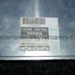 Toyota Camry VZV21 2.5 V6 2VZ-FE moottorin ohjausyksikkö automaattivaihteiseen, osanumero 89661-32520