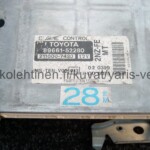 Toyota Yaris Verso 1.3 manuaalivaihteisen bensakoneen moottorinohjaus 89661-52280
