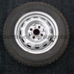 Toyota Corolla AE82, CE80, EE80 alkuperäinen peltivanne vanhalla Goodyear GT80 renkaalla