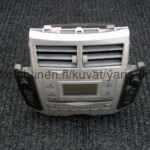 Toyota Yaris 2006 - 2011 radio/CD-soitin näyttöineen