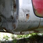 Toyota Yaris Verso vasen etulokasuoja