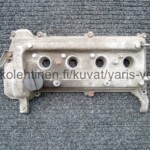Toyota Yaris Verso 1.3 2NZ-FE / 1.5 1NZ-FE venttiilikoppa öljykorkin ja muiden hilujen kera