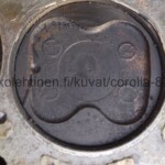 Toyota Corolla AE92 1.6 4A-F/4A-FE alakerta, kolmospytyn mäntä